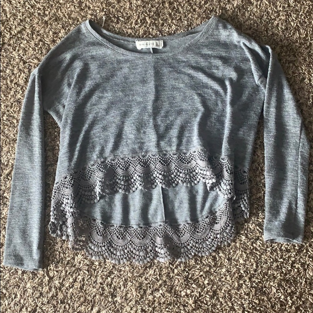 Abercrombie and Fitch long sleeve gray shirt